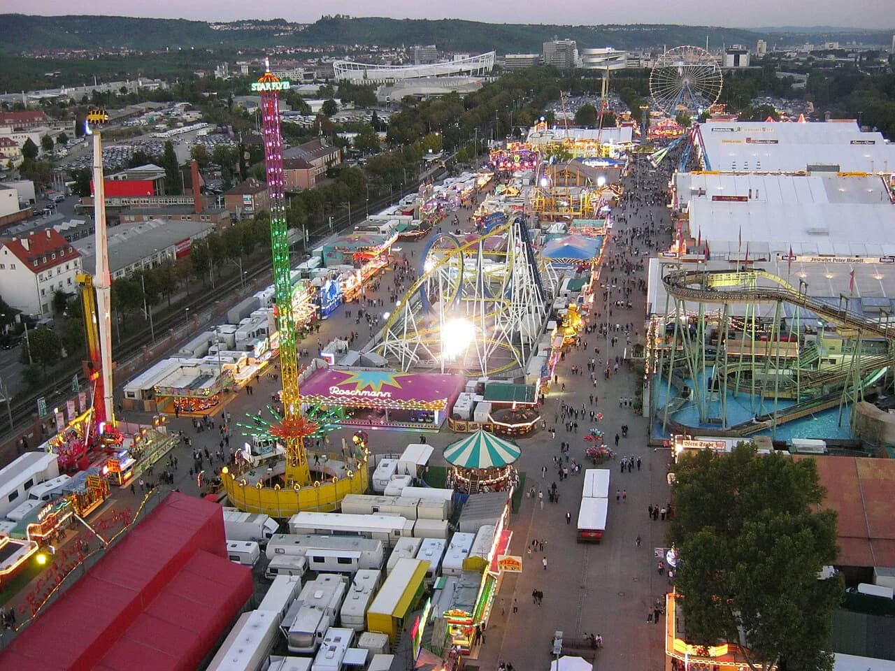 Cannstatter Volksfest Food Guide: Must-Try Dishes & Drinks in Stuttgart