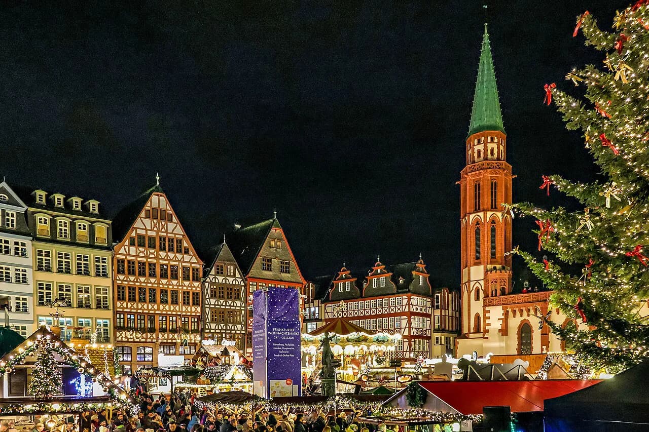 Frankfurt Christmas Market Food Guide: What to Eat & Drink