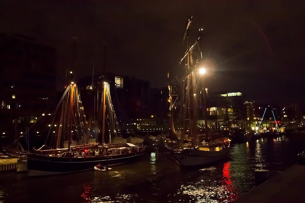 Hamburg Port Anniversary: Dates, Parade Views and Planning Guide