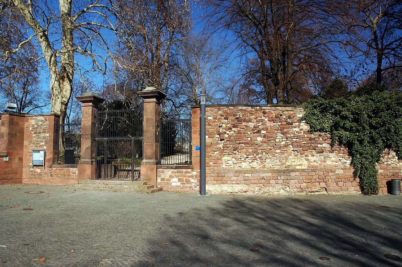 How to Get to the Nibelungenfestspiele in Worms: Travel Guide