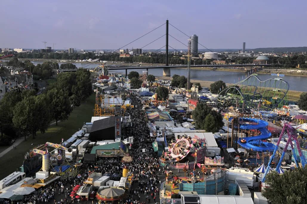 How to Get to Rheinkirmes Düsseldorf: Best Routes & Transit Tips