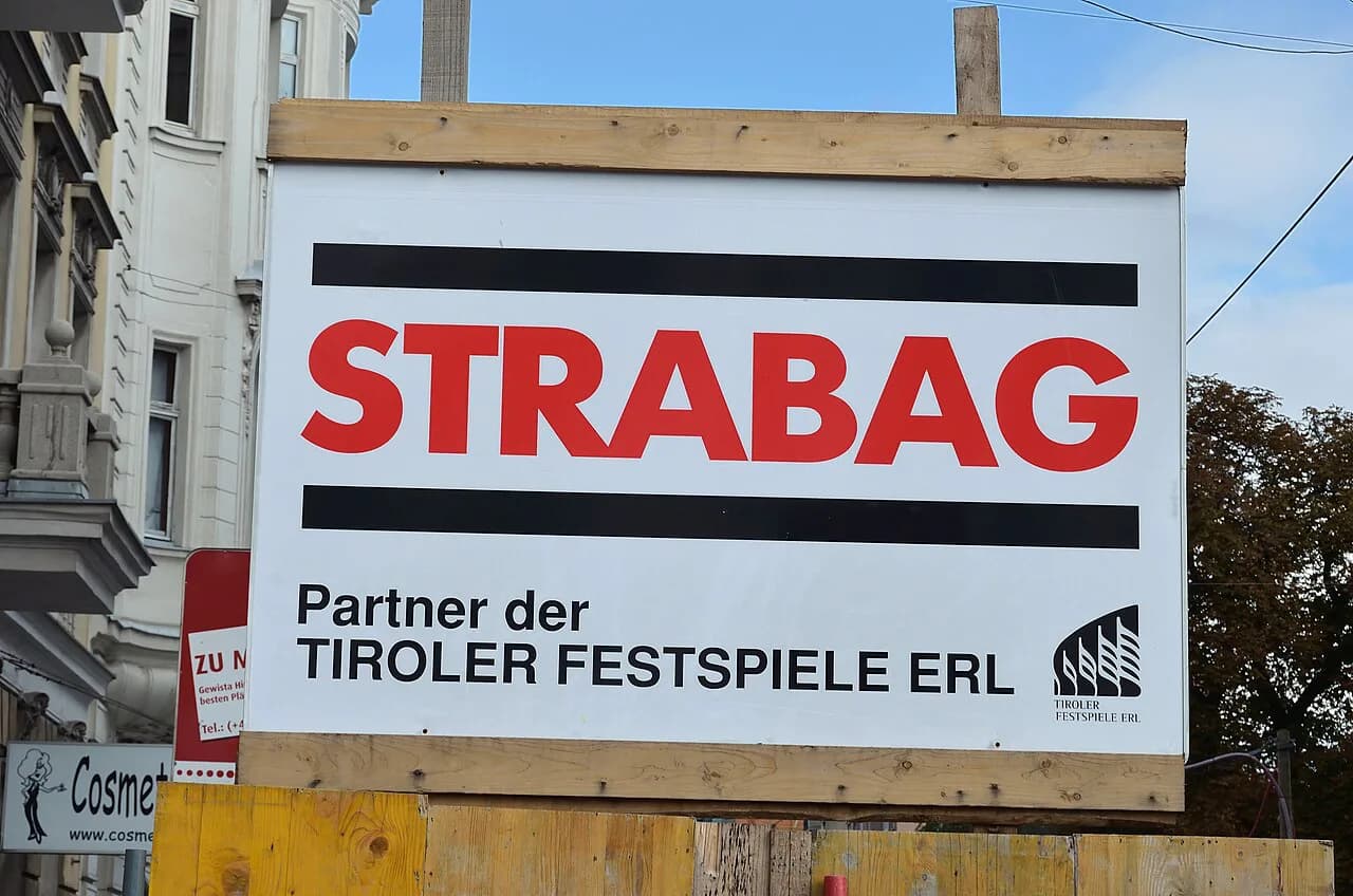 How to Get to Tiroler Festspiele Erl: Train, Car, Shuttle & Parking