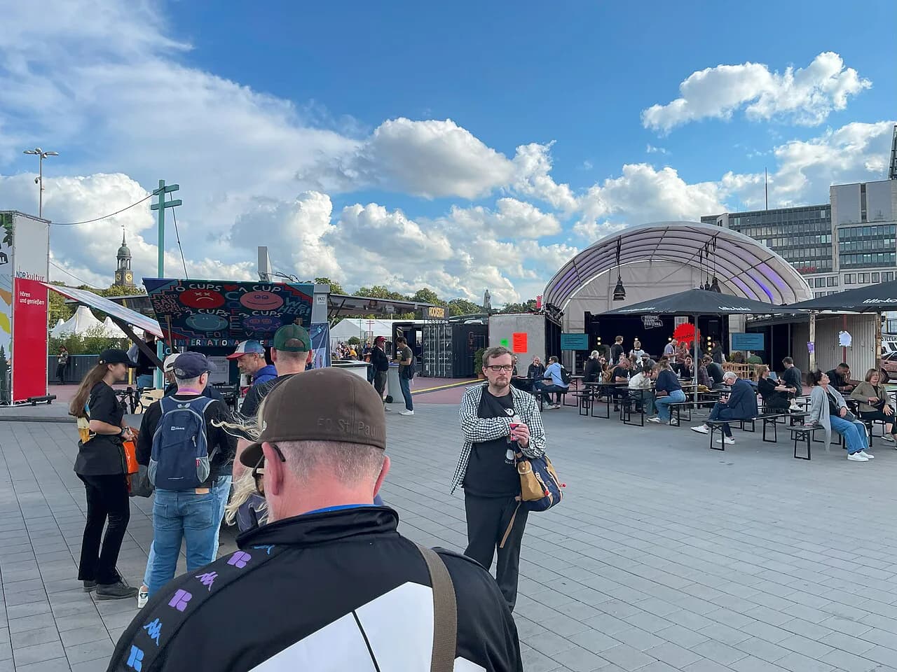 Reeperbahn Festival Packing List (2026): What to Bring & Leave Home