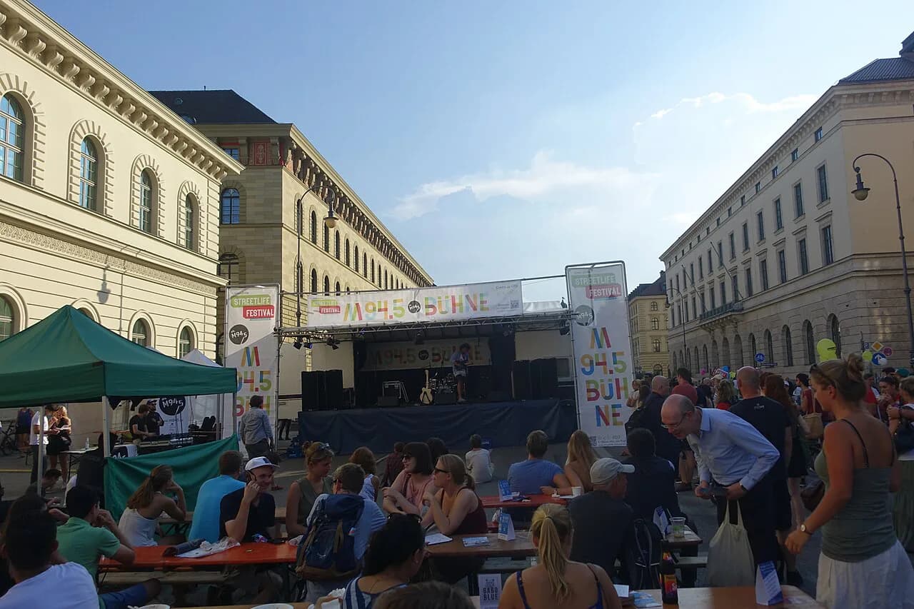 Streetlife Festival Food Guide: What to Eat and Drink in Munich