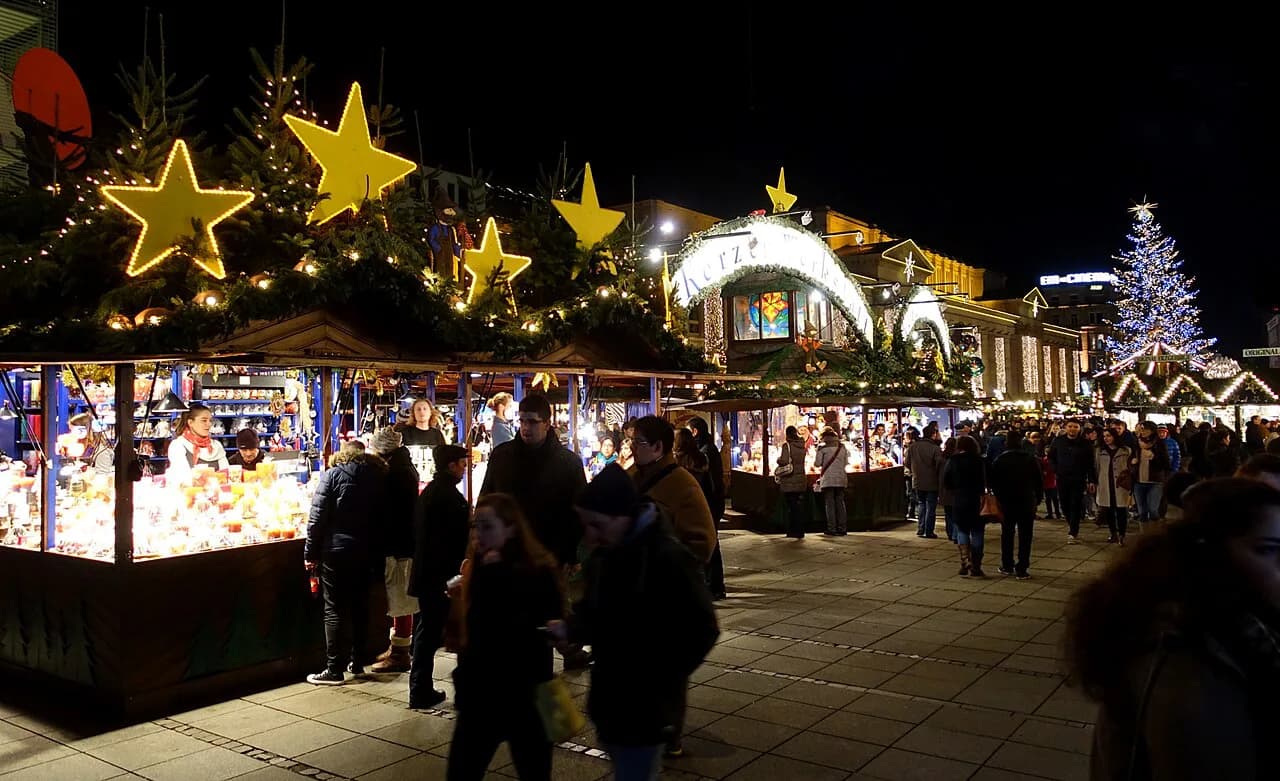Stuttgart Christmas Market Food Guide: What to Eat & Drink