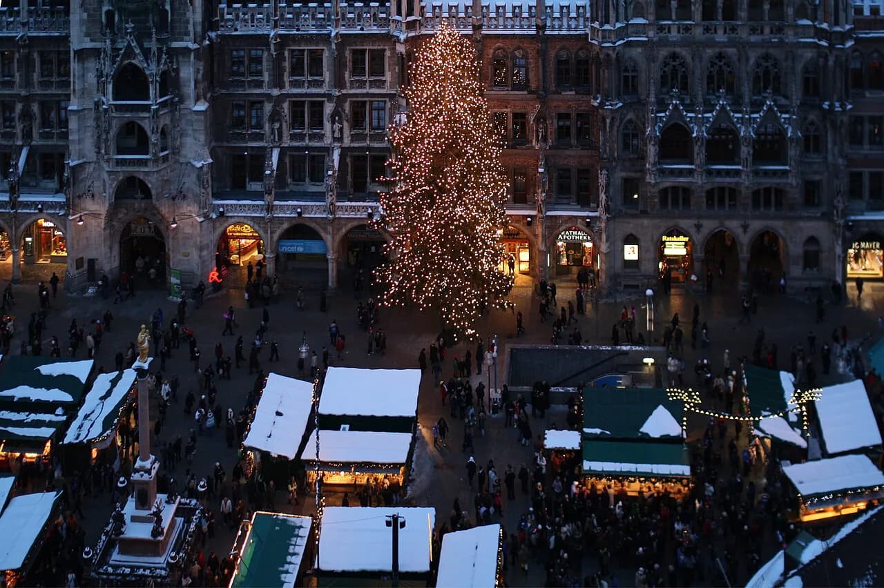 What to Wear to Munich Christkindlmarkt: Winter Packing Guide
