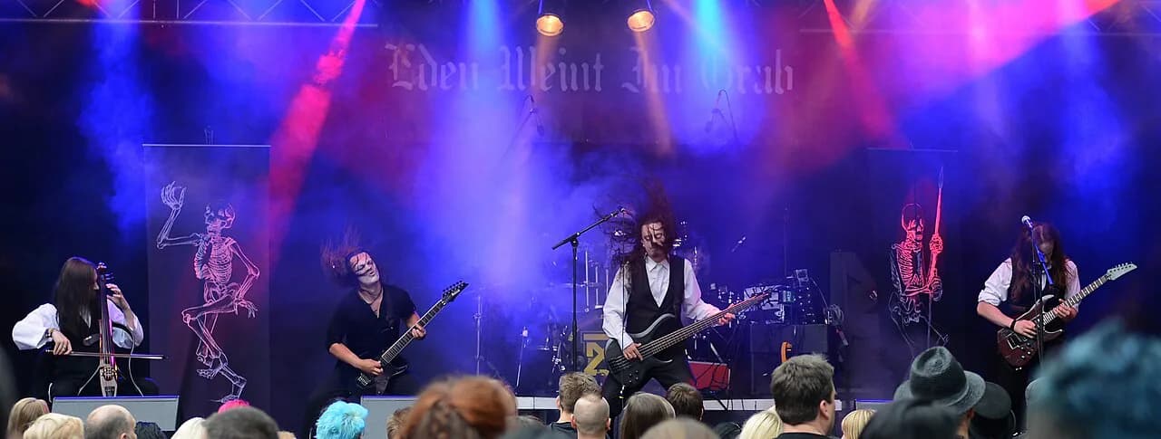 Where to Stay for Castle Rock Festival: Neighborhoods, Hotels & Tips