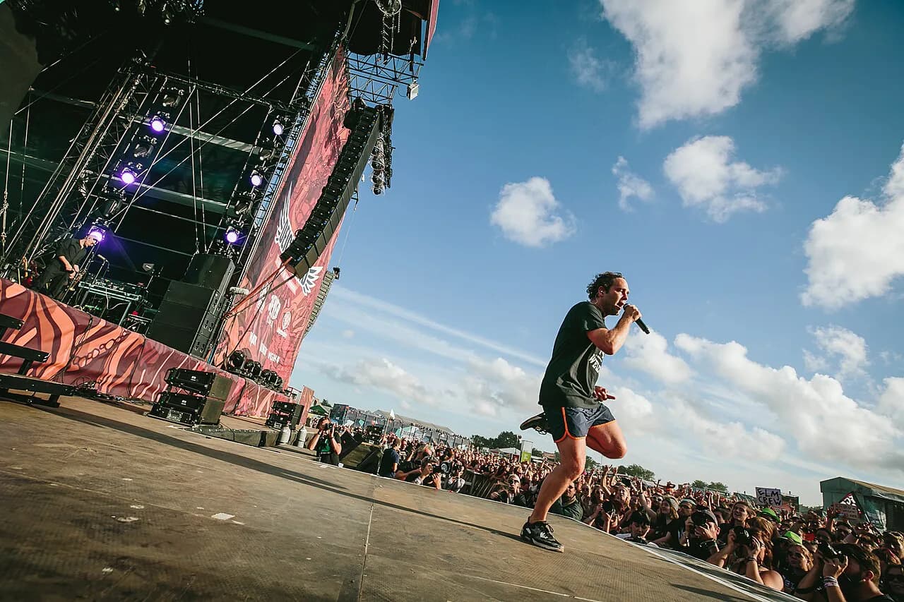 Where to Stay for Deichbrand Festival: First-Timer's Guide to Camping & Nearby Towns