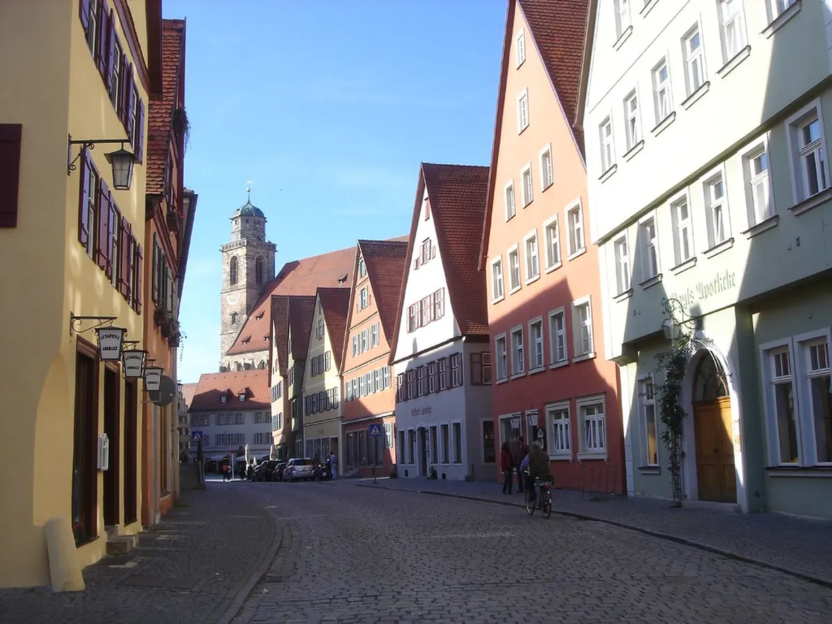 Season Comparison for a Mid-August Camp in Dinkelsbuehl